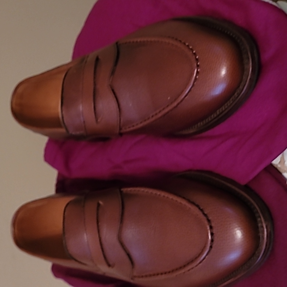 Allen Edmonds 9EEE Chili Grain New Never worn loafer Made in the US GoodYearWelt